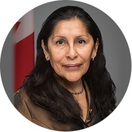 portrait photo of Senator Rosa Galvez