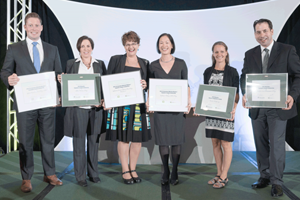 group shot of Engineers Canada 2015 scholarship recipients