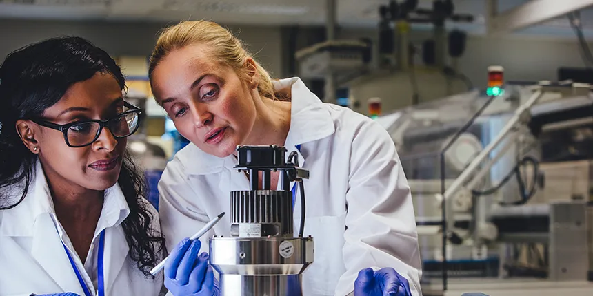 Photo of two female scientists