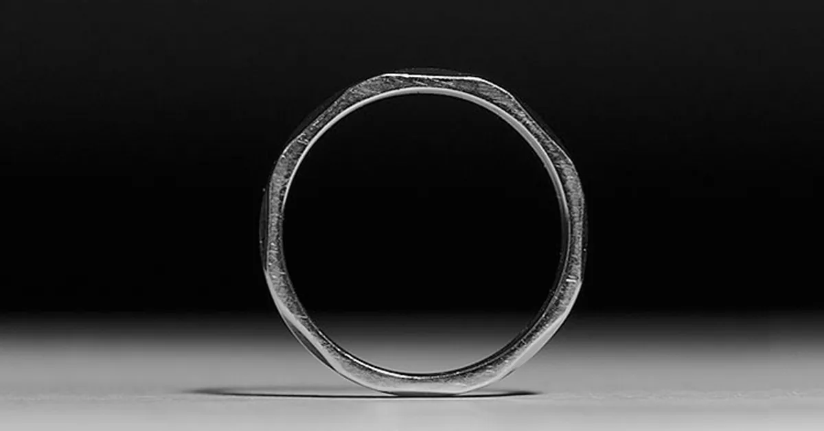 A ring that is made of iron