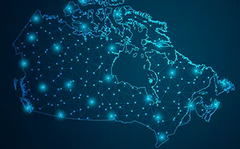 Une carte numérique stylisée du Canada en bleu, présentant un réseau de nœuds lumineux et de lignes d'interconnexion, représentant un réseau national de données ou de communication.